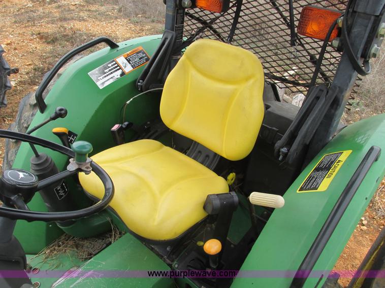 image for item F4468 1999 John Deere 5410 tractor