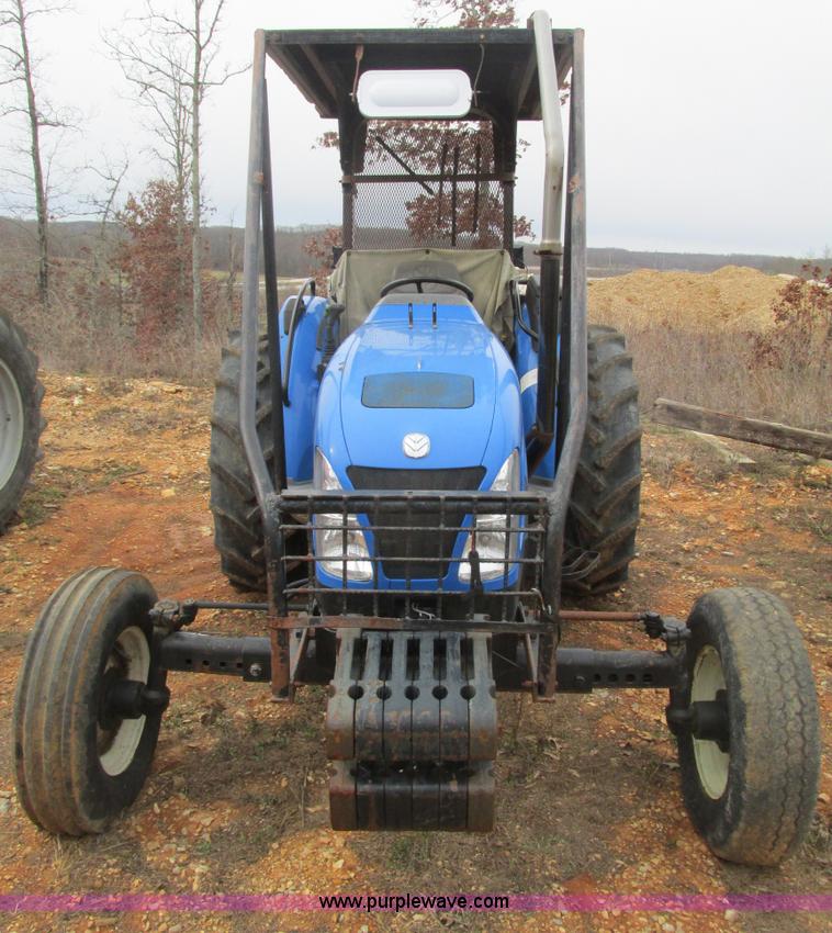 image for item F4469 2004 New Holland TN70 tractor