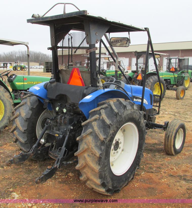 image for item F4469 2004 New Holland TN70 tractor