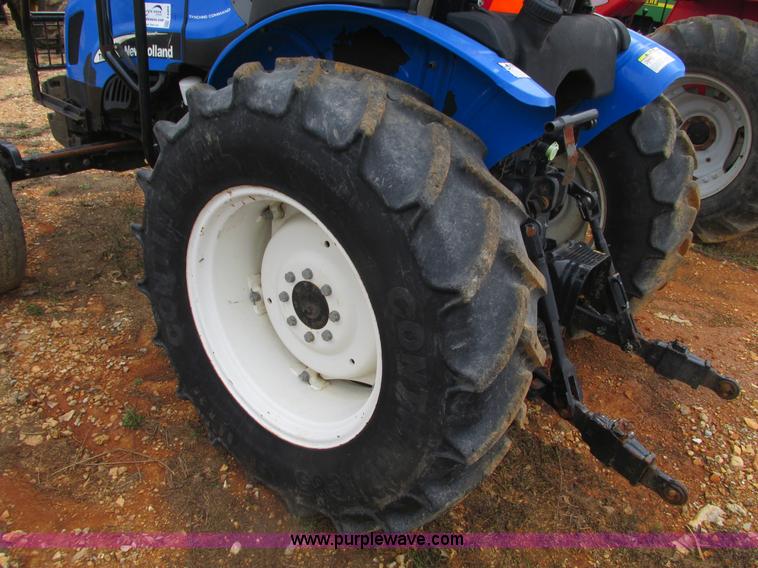 image for item F4469 2004 New Holland TN70 tractor