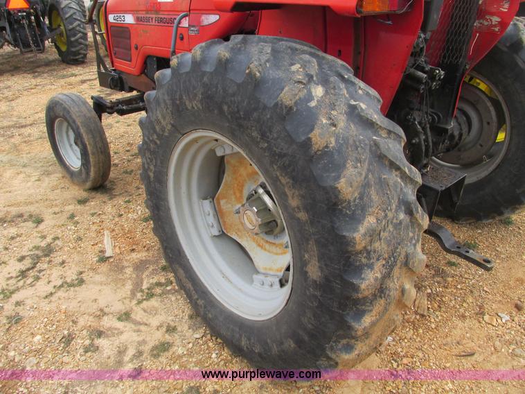 image for item F4470 1998 Massey-Ferguson 4253 tractor