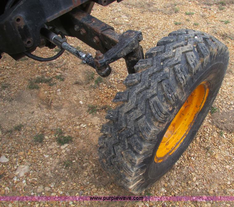 image for item F4470 1998 Massey-Ferguson 4253 tractor