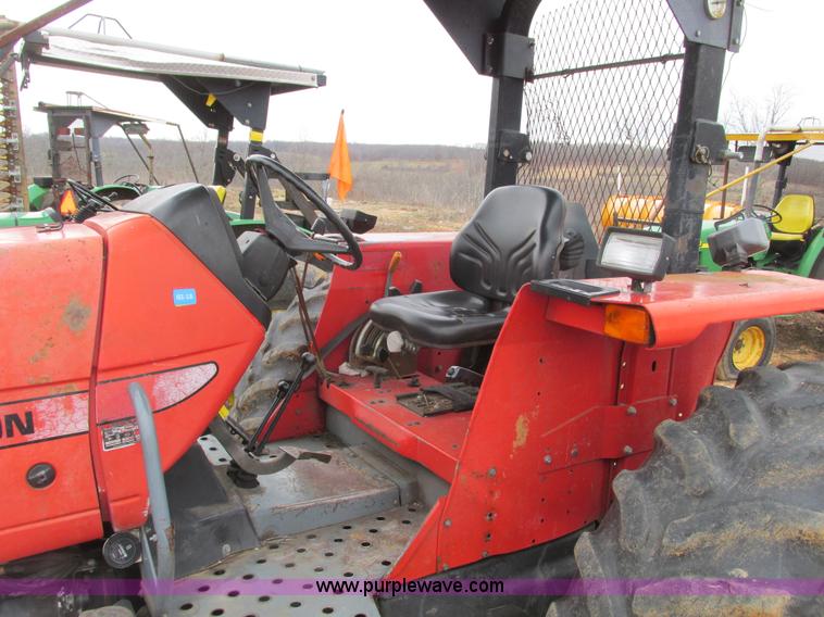 image for item F4470 1998 Massey-Ferguson 4253 tractor