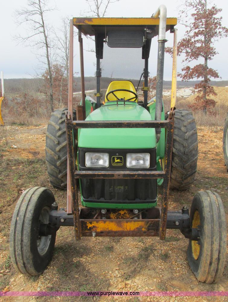 image for item F4471 2000 John Deere 5410 tractor