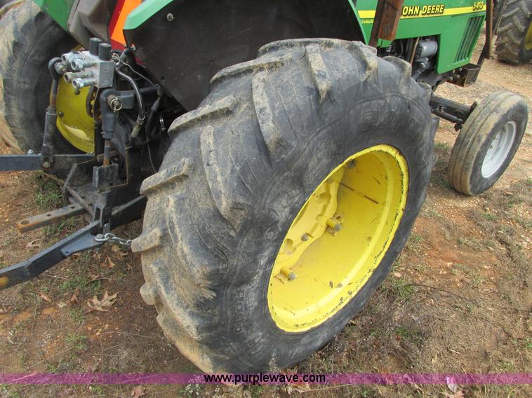 image for item F4471 2000 John Deere 5410 tractor