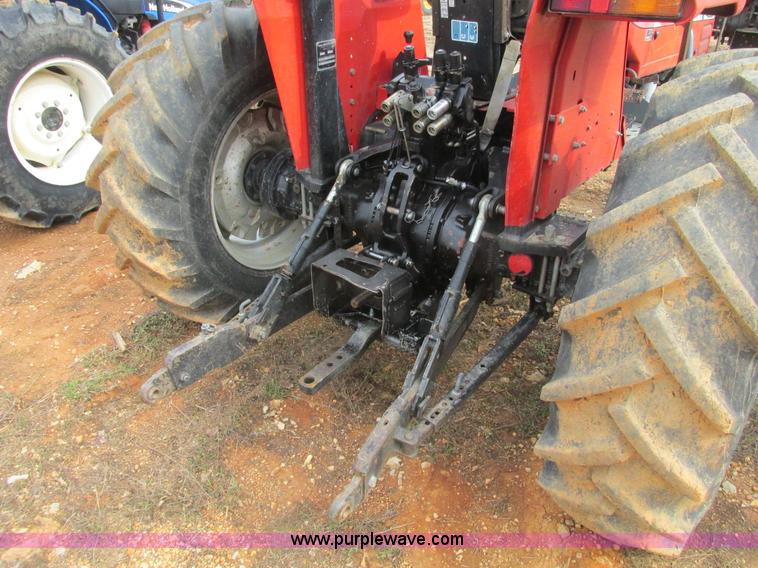 image for item F4472 2000 Massey-Ferguson 4263 tractor