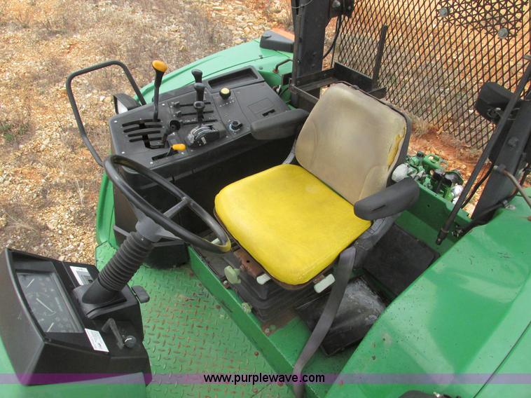 image for item F4473 2001 John Deere 6410 tractor
