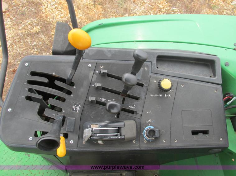 image for item F4473 2001 John Deere 6410 tractor