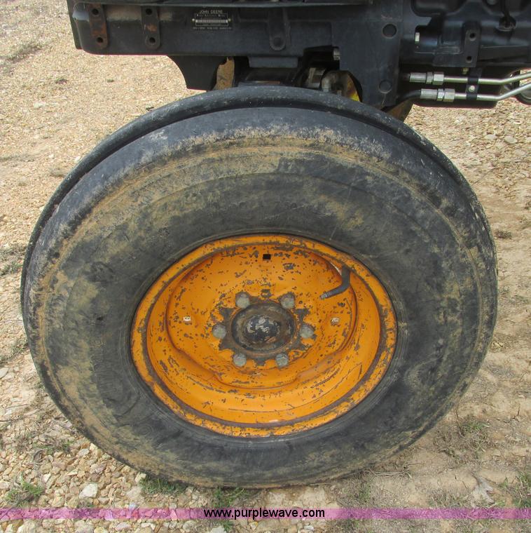 image for item F4474 2005 John Deere 5425 tractor