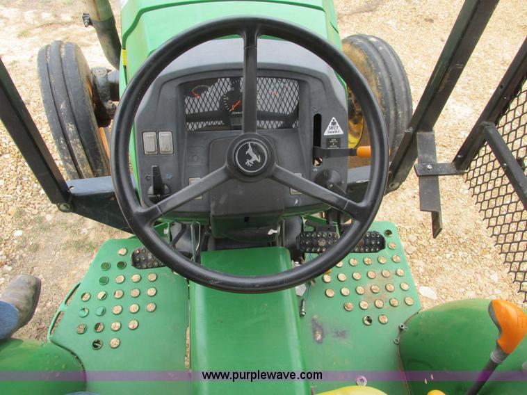 image for item F4474 2005 John Deere 5425 tractor