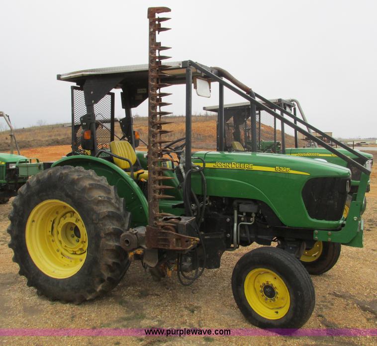image for item F4475 2006 John Deere 5325 tractor