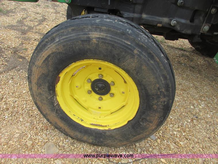 image for item F4475 2006 John Deere 5325 tractor