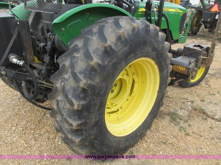 image for item F4475 2006 John Deere 5325 tractor