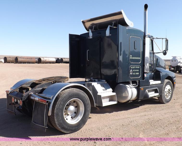 image for item F6450 1989 Kenworth T600A semi truck