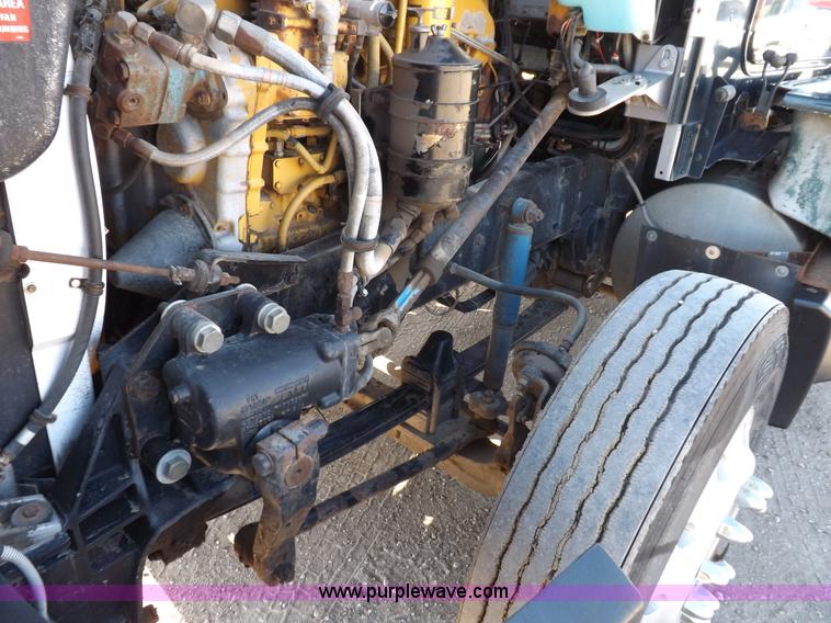 image for item F6450 1989 Kenworth T600A semi truck