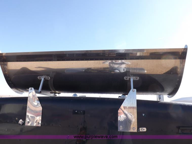 image for item F6450 1989 Kenworth T600A semi truck