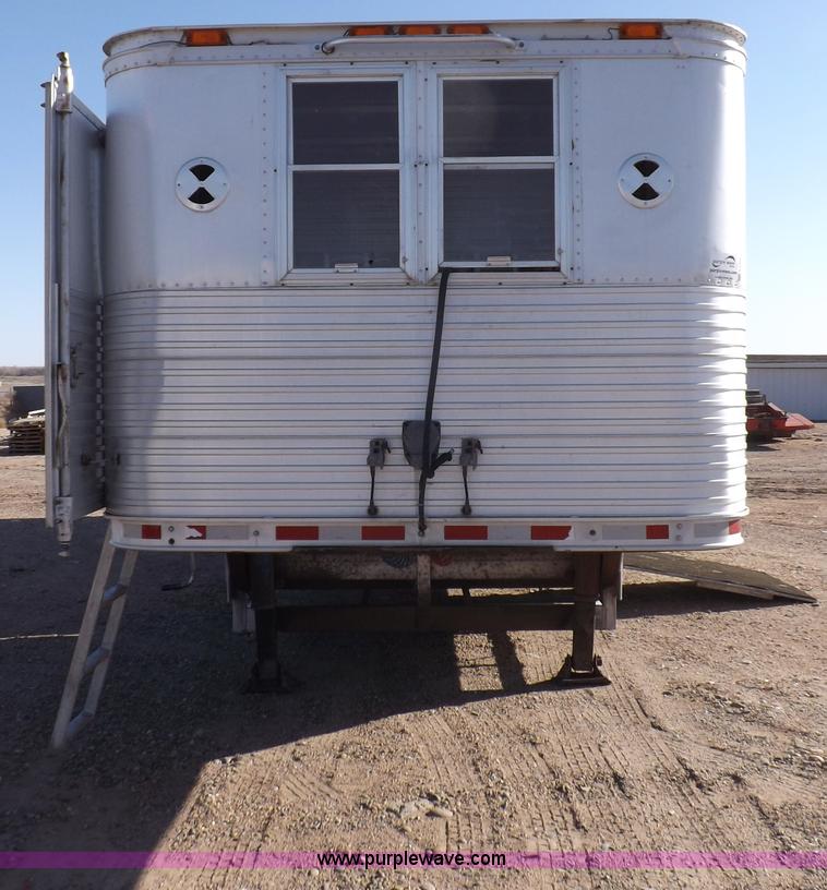 image for item F6451 1975 Featherlite CWC horse trailer