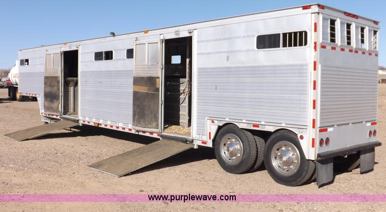 image for item F6451 1975 Featherlite CWC horse trailer
