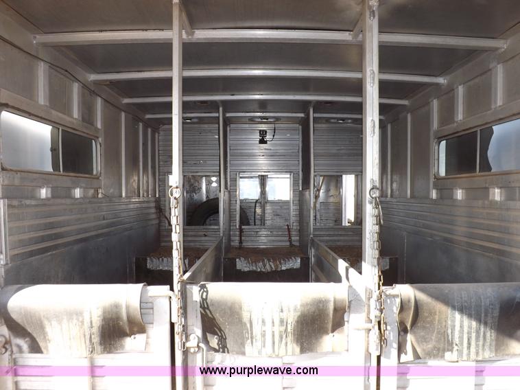 image for item F6451 1975 Featherlite CWC horse trailer