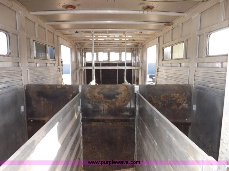 image for item F6451 1975 Featherlite CWC horse trailer