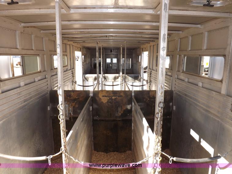 image for item F6451 1975 Featherlite CWC horse trailer