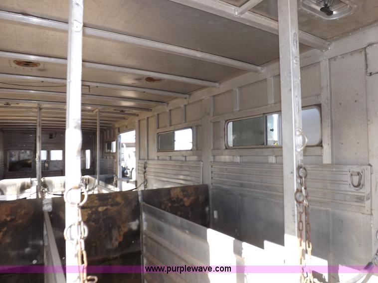 image for item F6451 1975 Featherlite CWC horse trailer