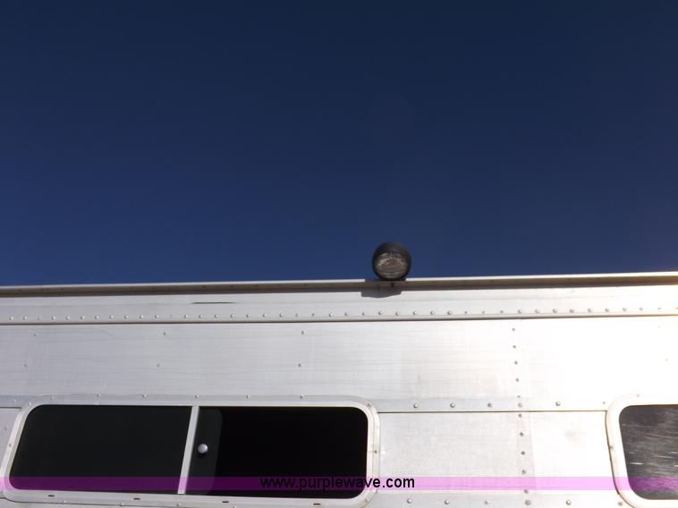 image for item F6451 1975 Featherlite CWC horse trailer