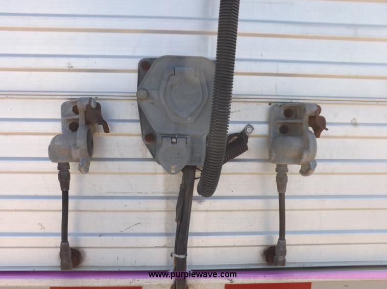 image for item F6451 1975 Featherlite CWC horse trailer