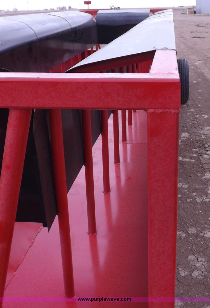 image for item F6453 Silage feeder wagon