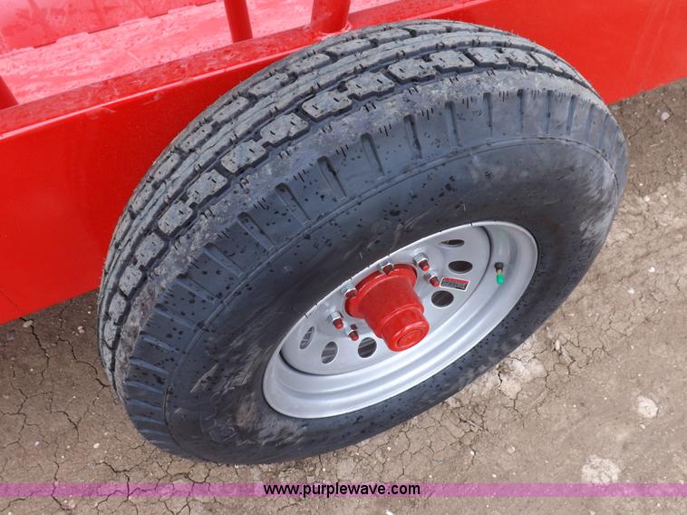 image for item F6453 Silage feeder wagon