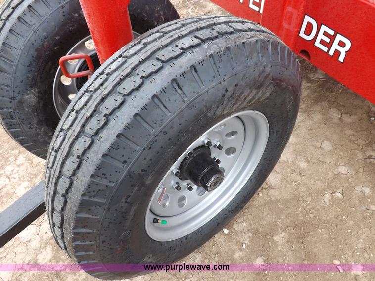 image for item F6453 Silage feeder wagon