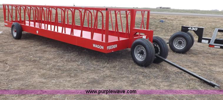 image for item F6455 Bale feeder wagon