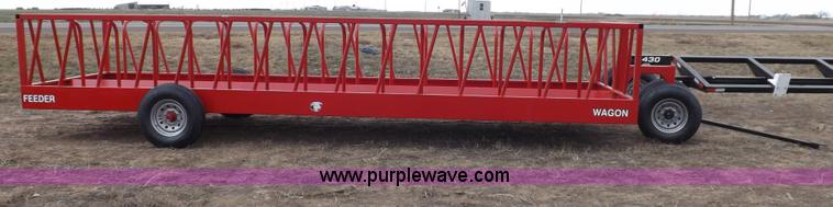 image for item F6455 Bale feeder wagon