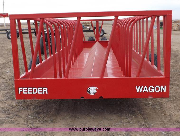 image for item F6455 Bale feeder wagon