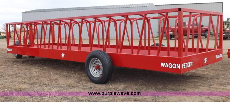 image for item F6455 Bale feeder wagon