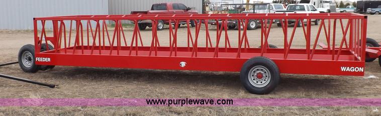 image for item F6455 Bale feeder wagon