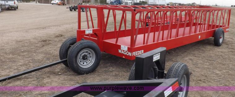 image for item F6455 Bale feeder wagon
