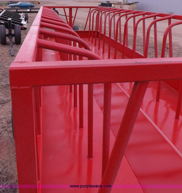 image for item F6455 Bale feeder wagon