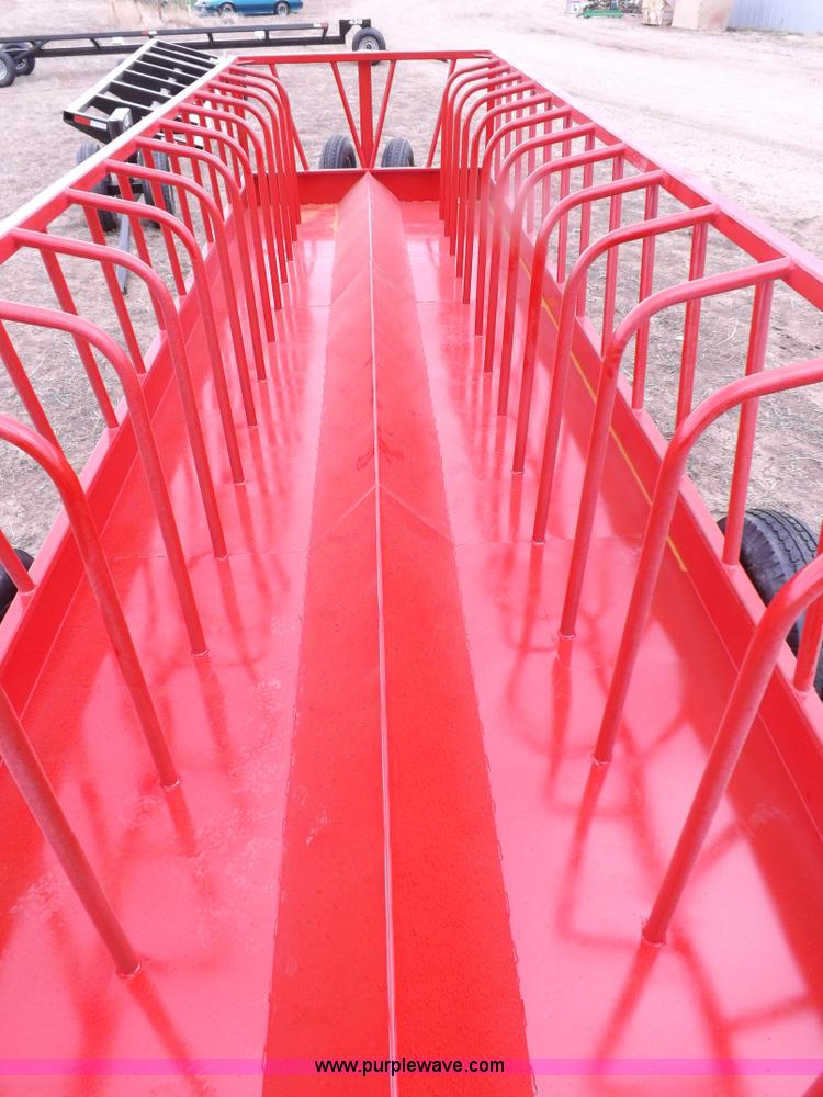 image for item F6455 Bale feeder wagon