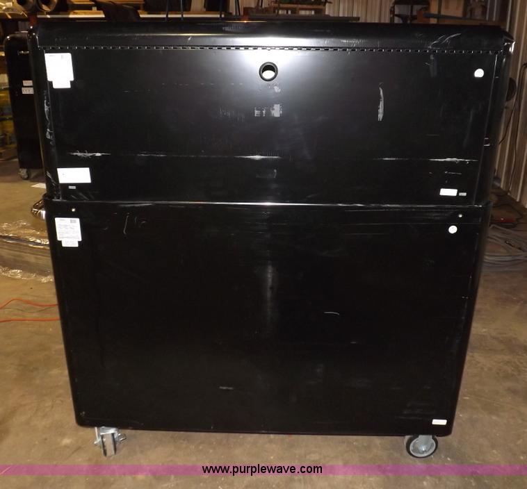 image for item F6462 MasterCraft Maximum toolbox