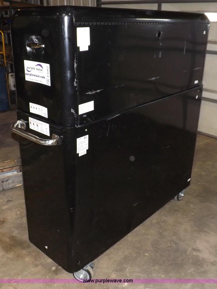 image for item F6462 MasterCraft Maximum toolbox