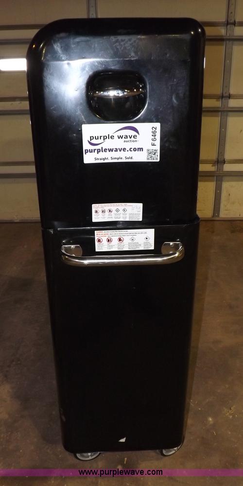 image for item F6462 MasterCraft Maximum toolbox