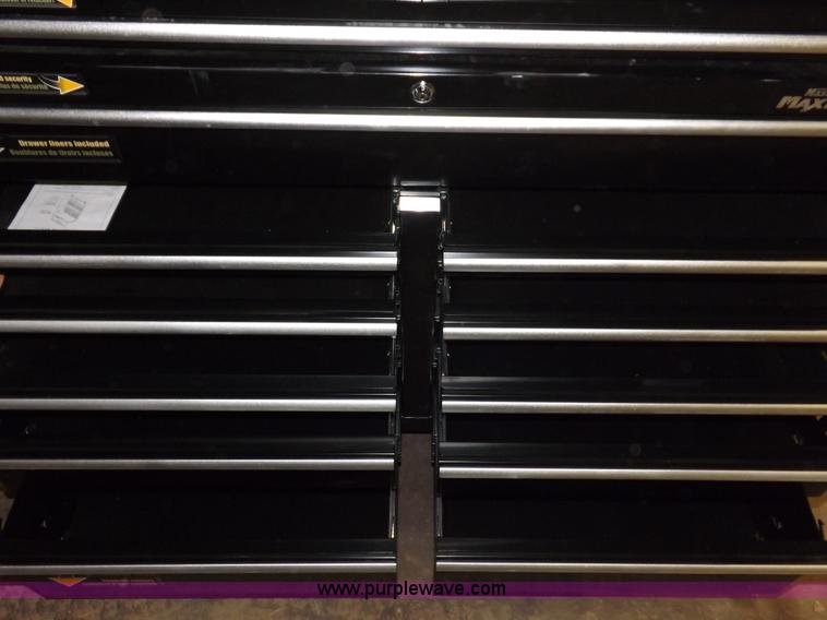 image for item F6462 MasterCraft Maximum toolbox