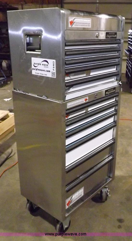 image for item F6463 MasterCraft Maximum toolbox