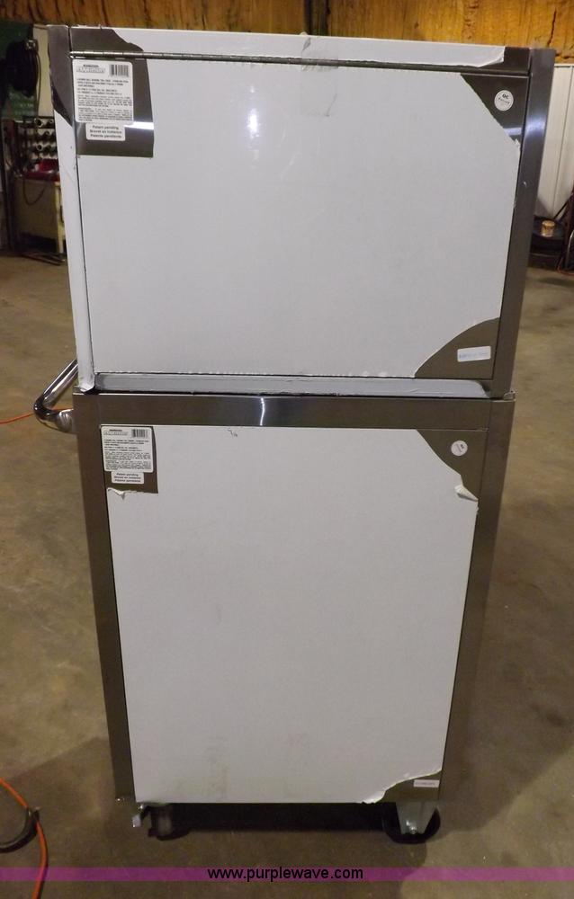 image for item F6463 MasterCraft Maximum toolbox