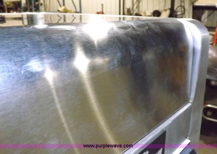 image for item F6463 MasterCraft Maximum toolbox