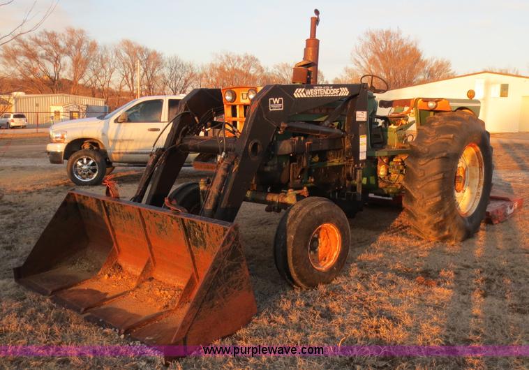 image for item F6599 Oliver 1755 tractor