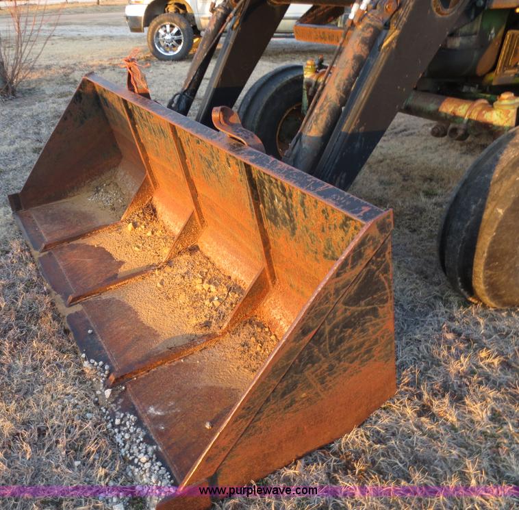 image for item F6599 Oliver 1755 tractor