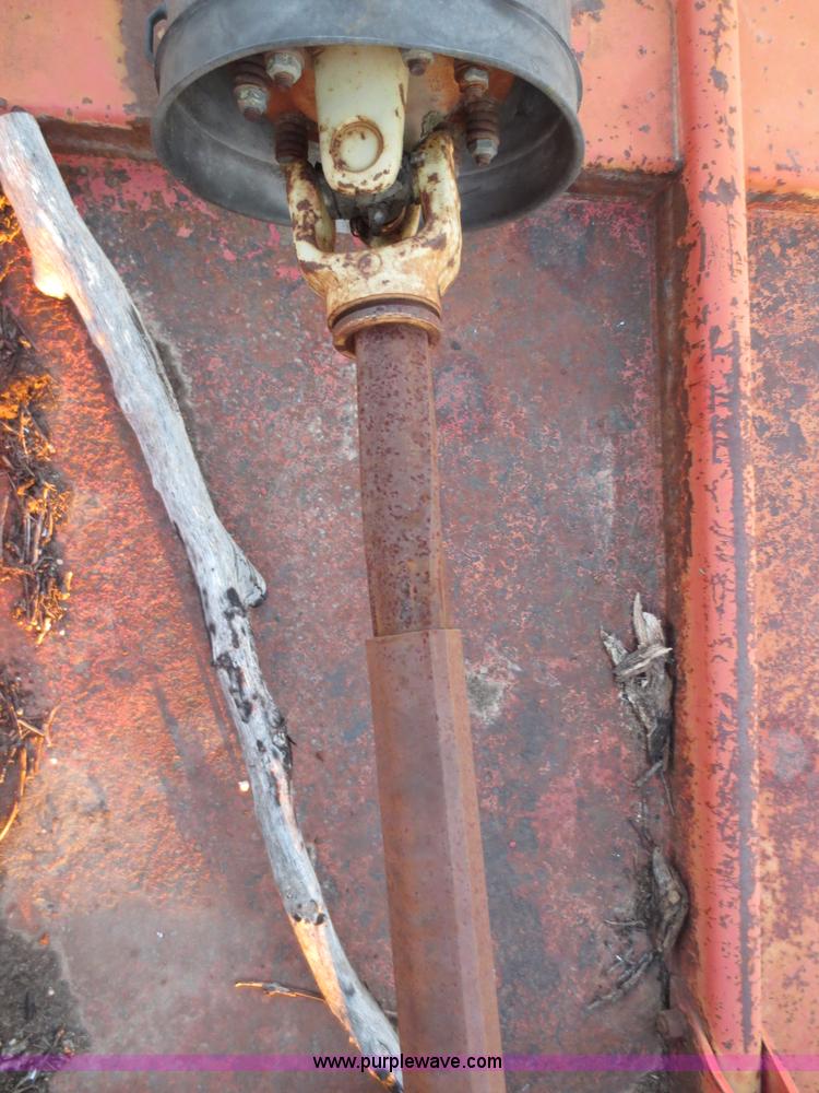 image for item F6599 Oliver 1755 tractor