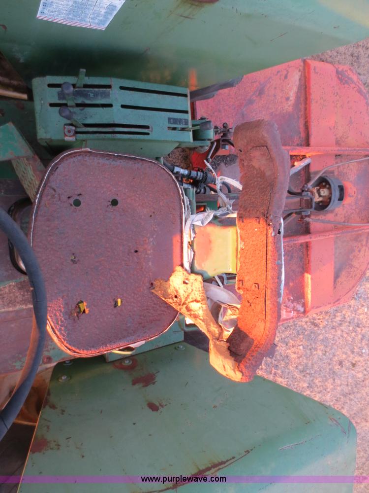 image for item F6599 Oliver 1755 tractor